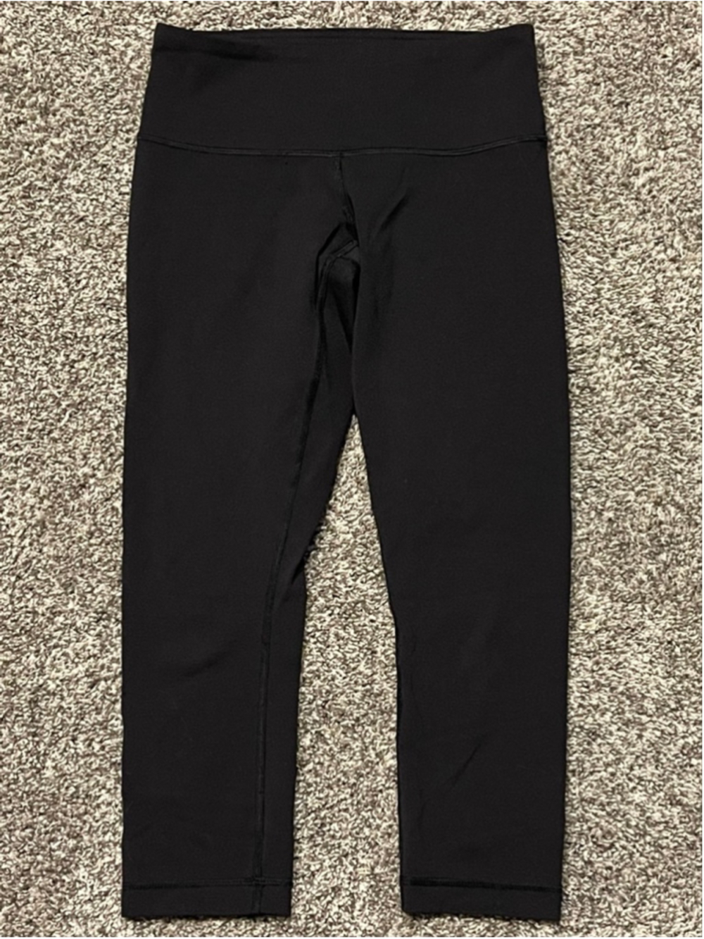 Lululemon Women’s Wunder Under Crop Leggings Size 2, 21” Inseam, Black